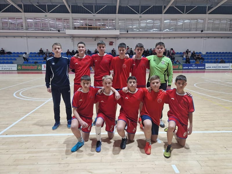 Read more about the article Екипа ОШ „Свети Сава“ освојила II место на такмичењу у малом фудбалу